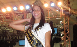 Anne � eleita a Rainha do Rodeio de Orl�ndia
